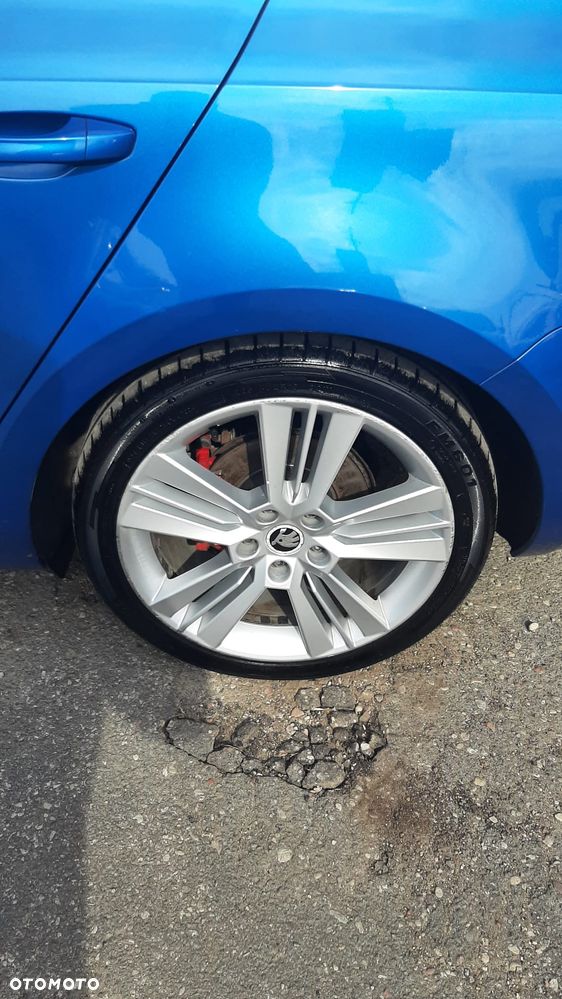 Skoda Octavia 2.0 TDI RS - 32