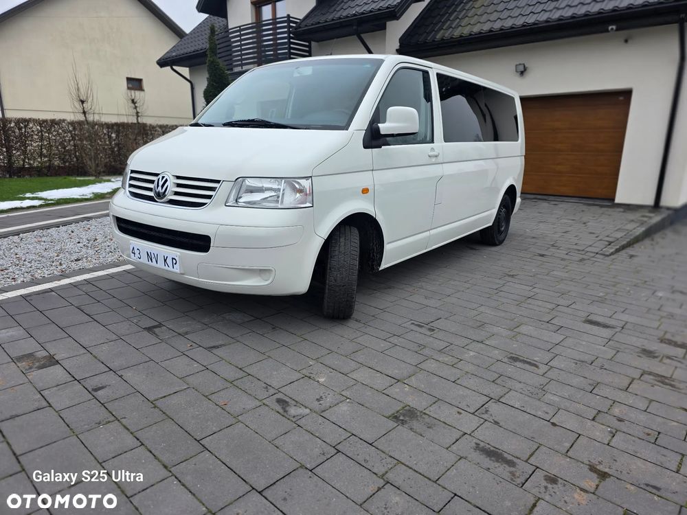 Volkswagen Transporter - 1