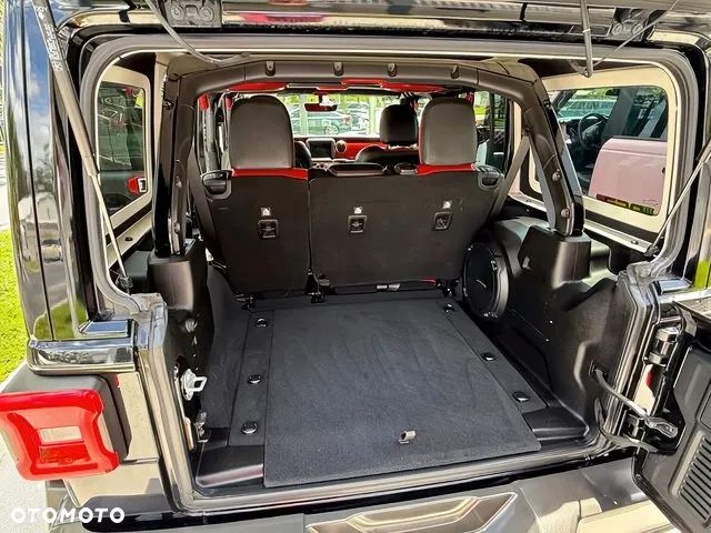 Jeep Wrangler 3.6 Unlim Rubicon - 12