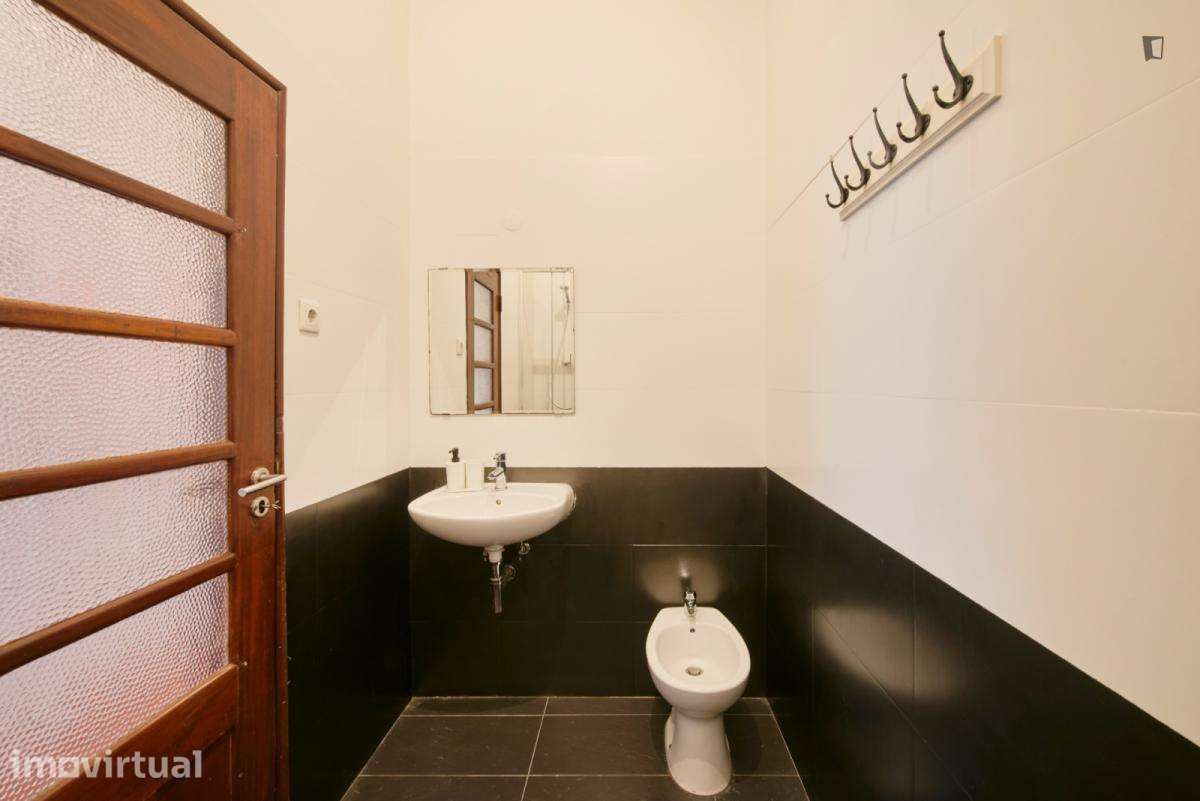 Quarto - localizado em Estrela Lisbon - Grande imagem: 3/41