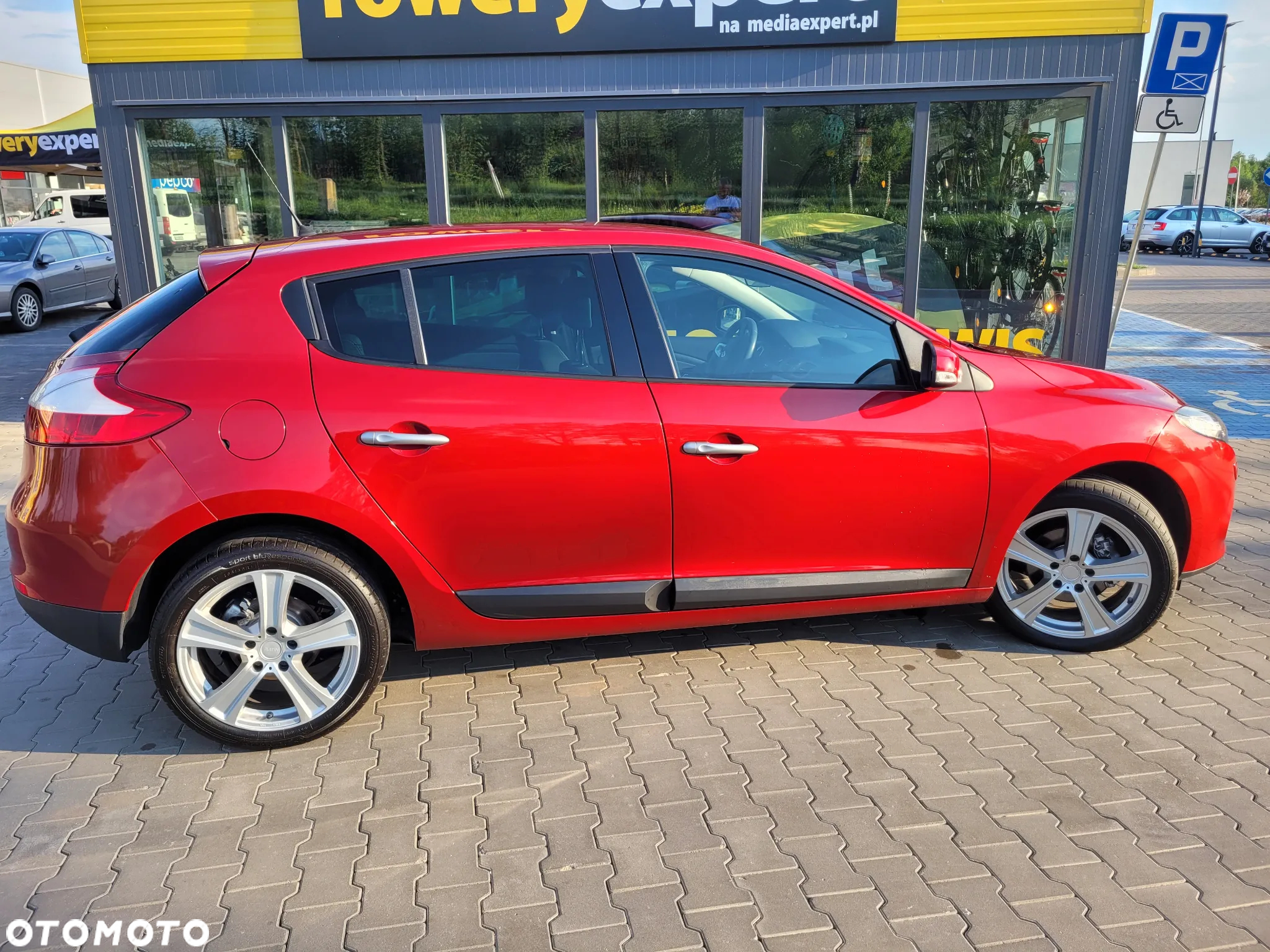 Renault Megane TCe 130 Dynamique - 8
