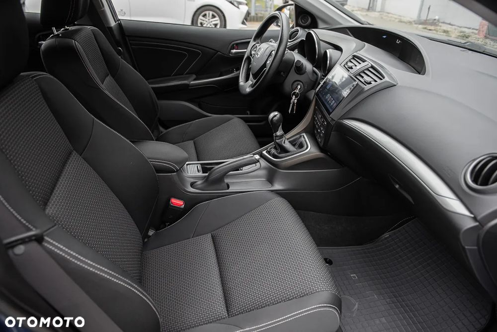 Honda Civic 1.6 i-DTEC Sport Black Edition - 29