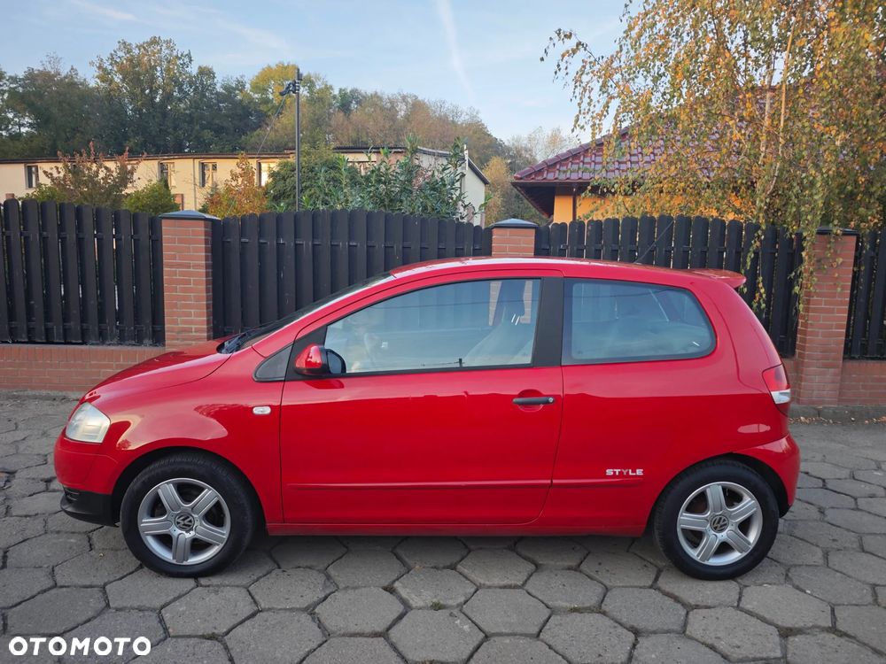 Volkswagen Fox 2010 photo 3