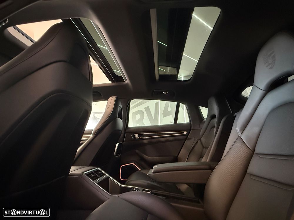 Porsche Panamera 4 E-Hybrid Platinum Edition com PDLS - 20