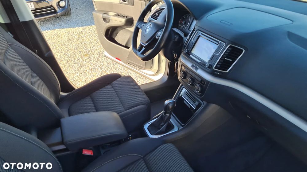 Volkswagen Sharan - 32