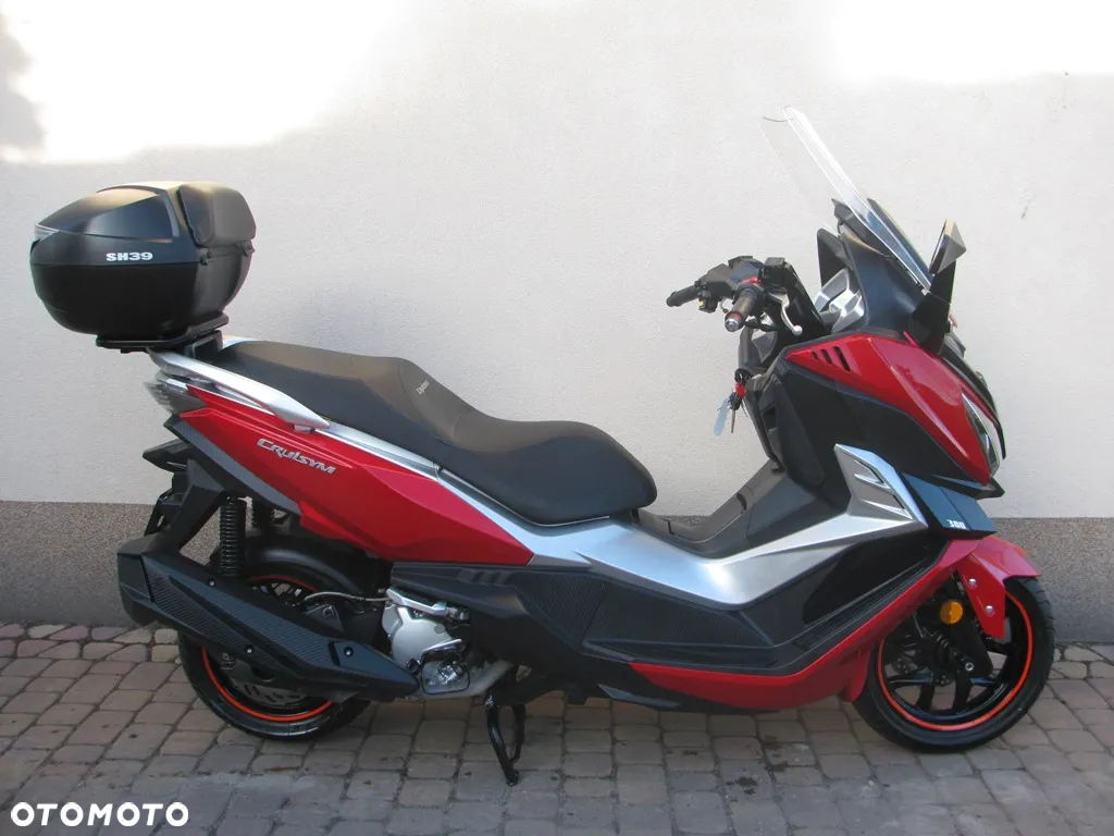 SYM CRUiSYM - 2