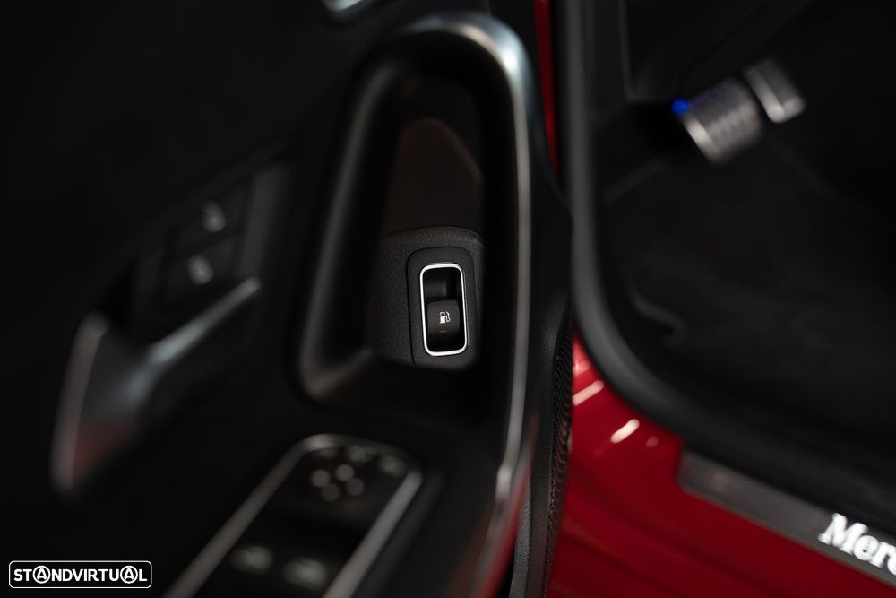 Mercedes-Benz A 250 e AMG Line - 24