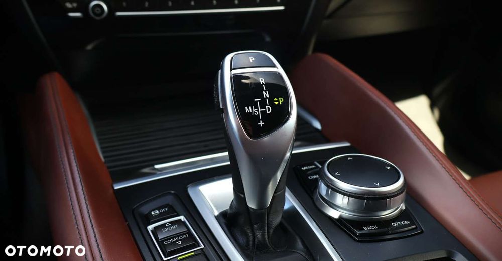 BMW X6 - 33
