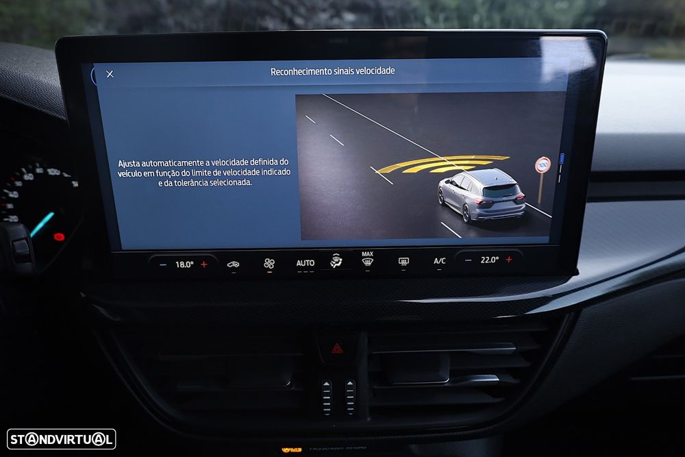 Ford Focus SW 1.0 EcoBoost MHEV ST-Line X - 28