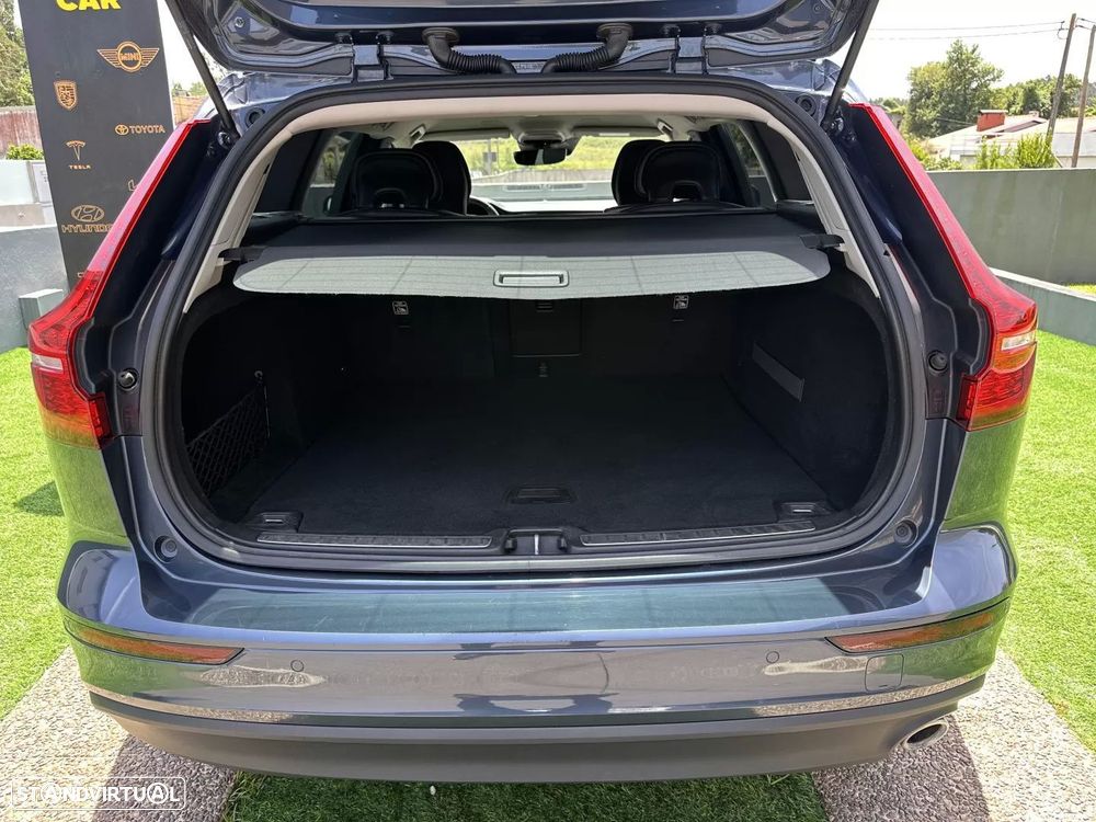 Volvo V60 2.0 D3 Momentum Plus - 59