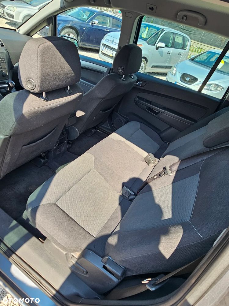 Opel Zafira 1.8 Elegance - 22