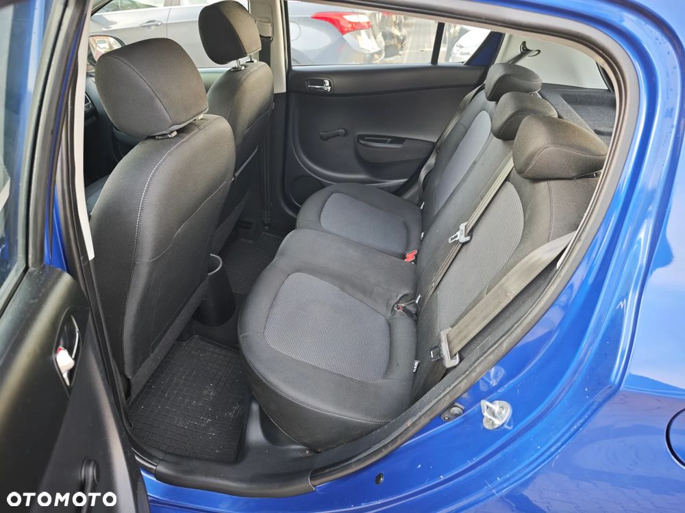 Hyundai i20 - 18