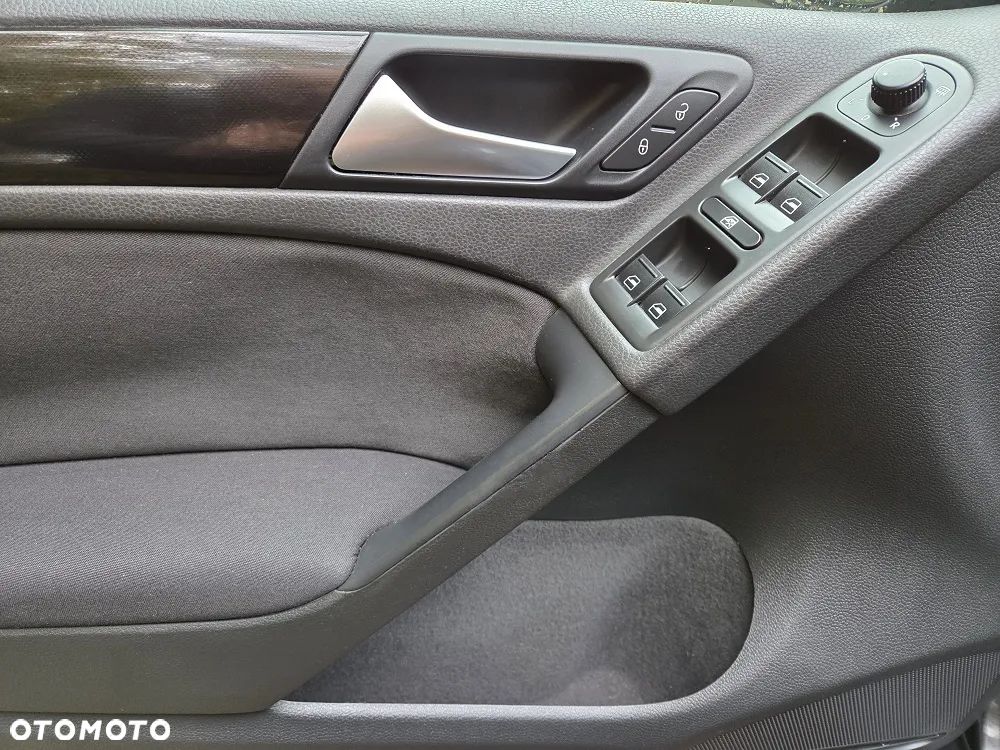 Volkswagen Golf 1.6 Comfortline - 18