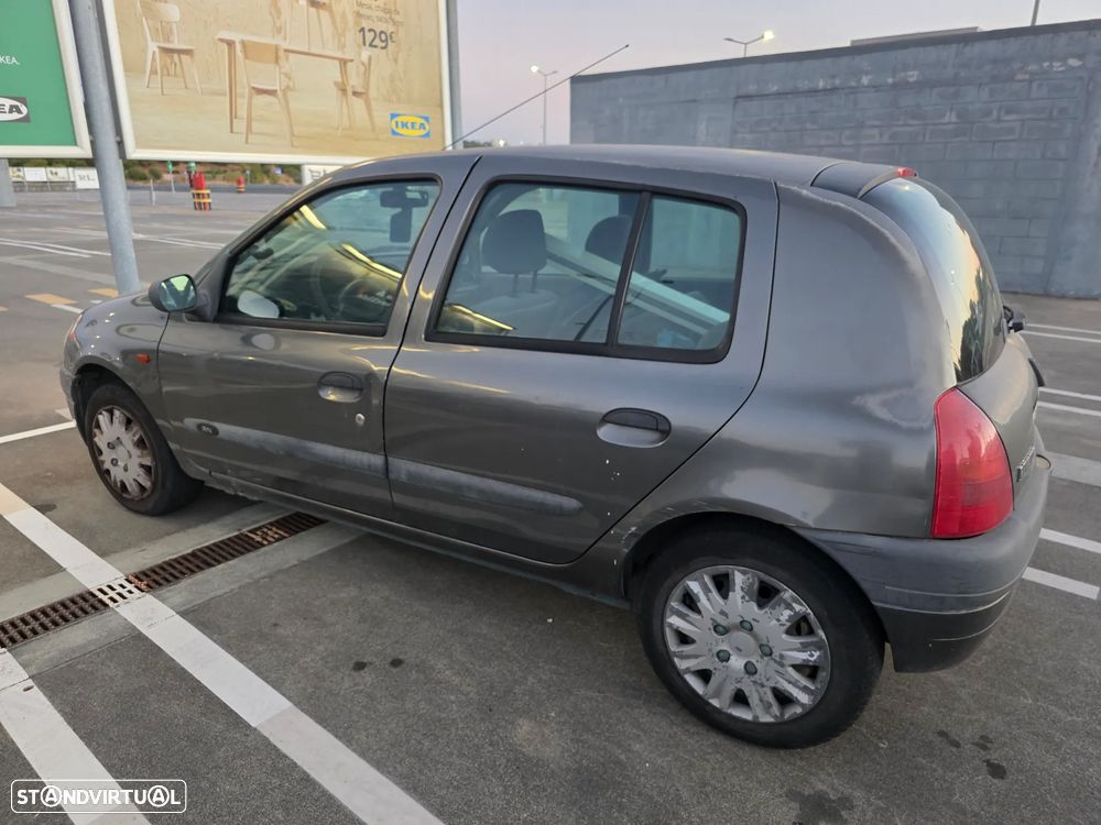 Renault Clio 1.2 - 5