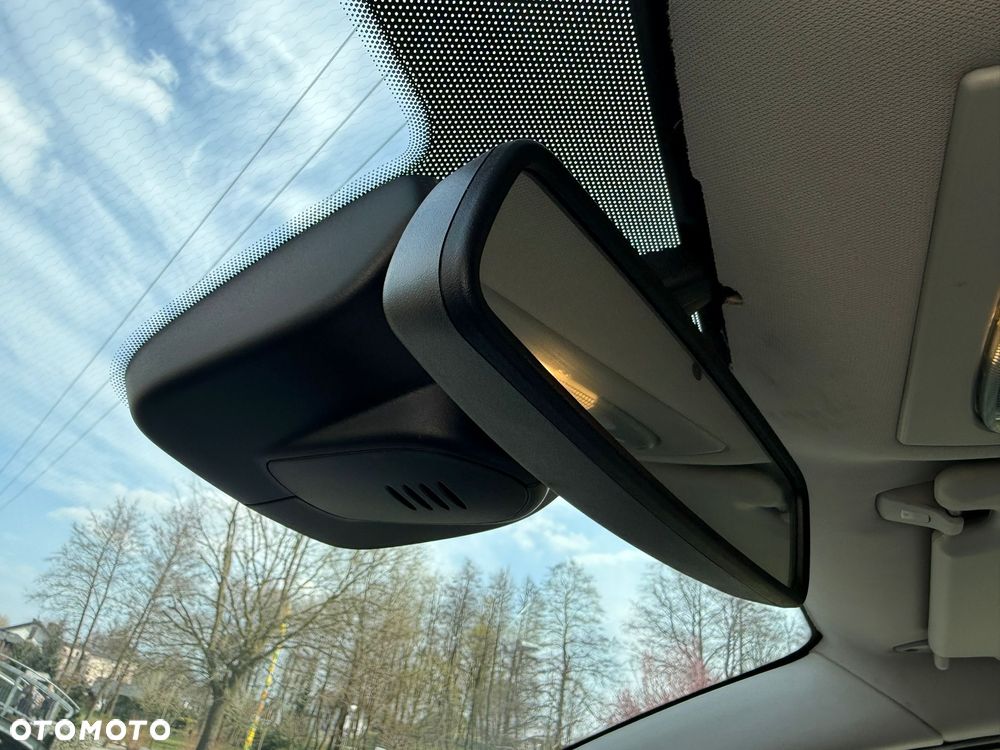 Ford Mondeo 2.0 EcoBoost Business Edition - 36