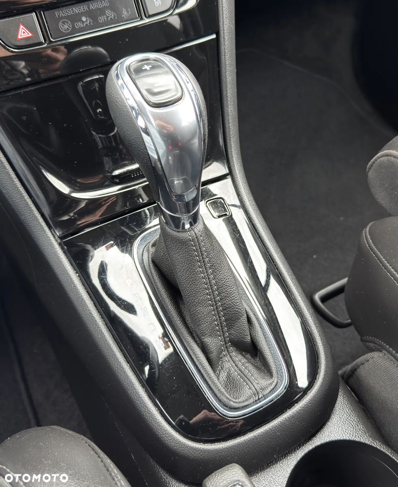 Opel Mokka X 1.4 T Color Edition S&S 4x4 - 25