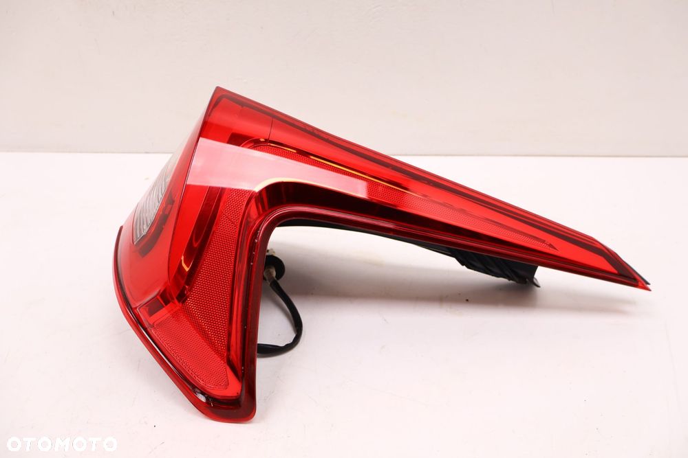 MITSUBISHI ECLIPSE CROSS LAMPA PRAWA TYŁ - 2