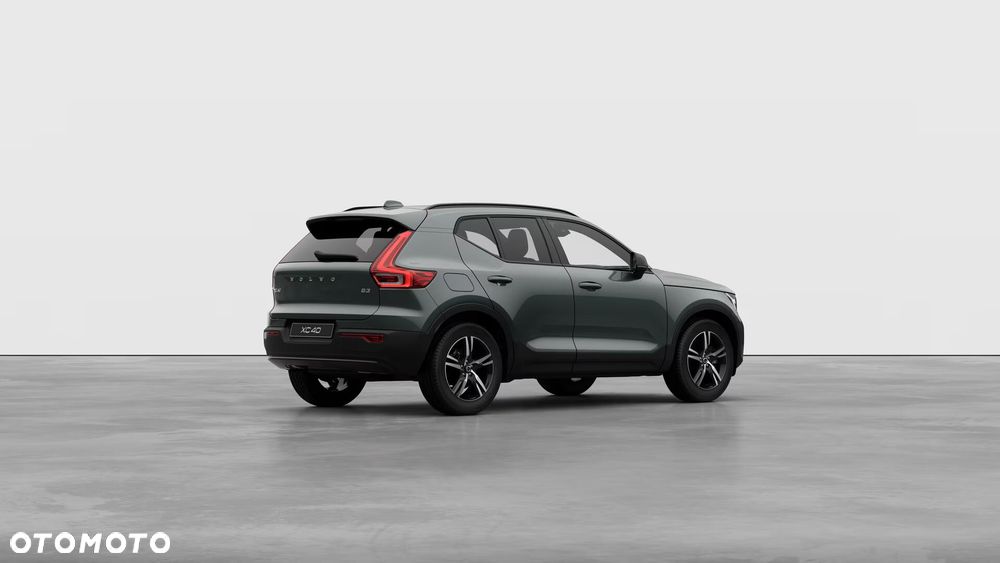Volvo XC 40 B3 Plus Dark - 6