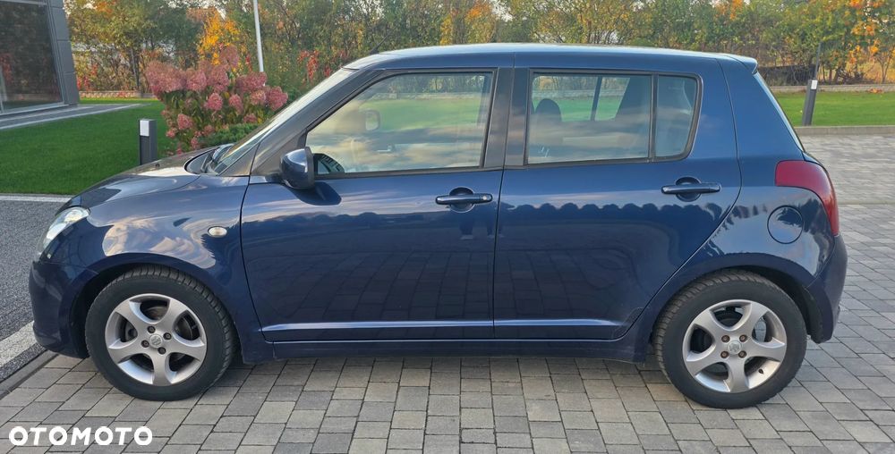 Suzuki Swift 2006 photo 4
