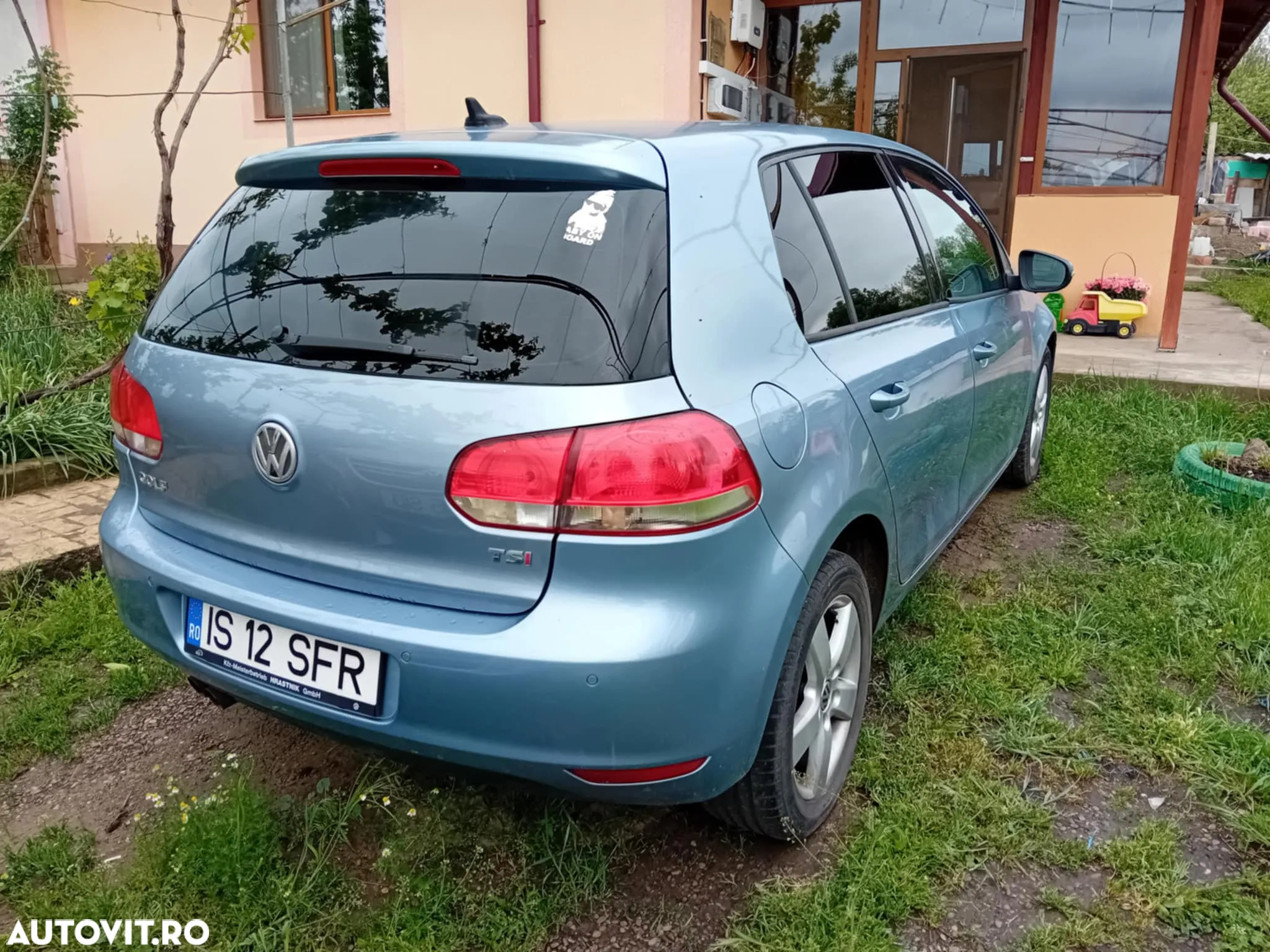 Volkswagen Golf - 11