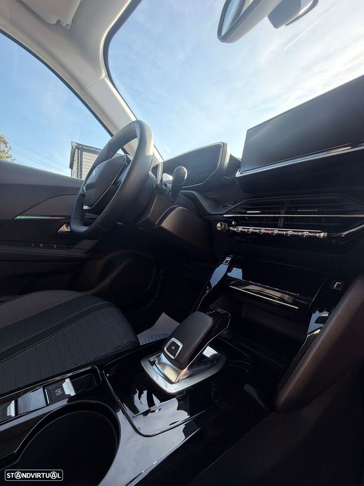 Peugeot 2008 PureTech 130 EAT8 Allure Pack - 15