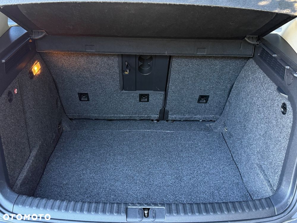 Volkswagen Tiguan - 11