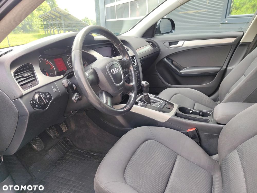 Audi A4 Avant 2.0 TDI - 11
