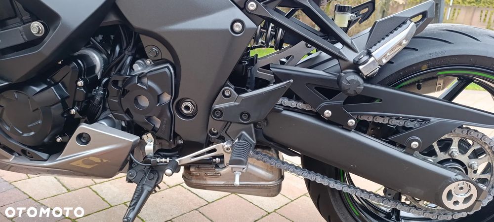 Kawasaki Ninja 1000 SX - 35