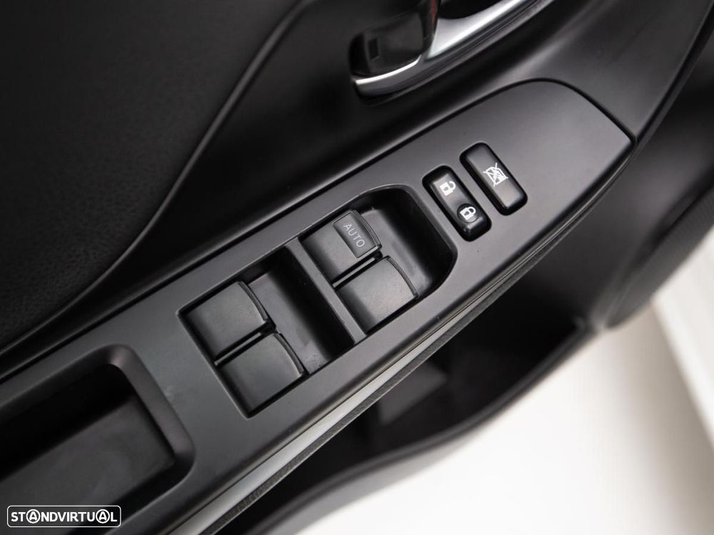 Toyota Yaris 1.5 HSD Square Collec.White - 13