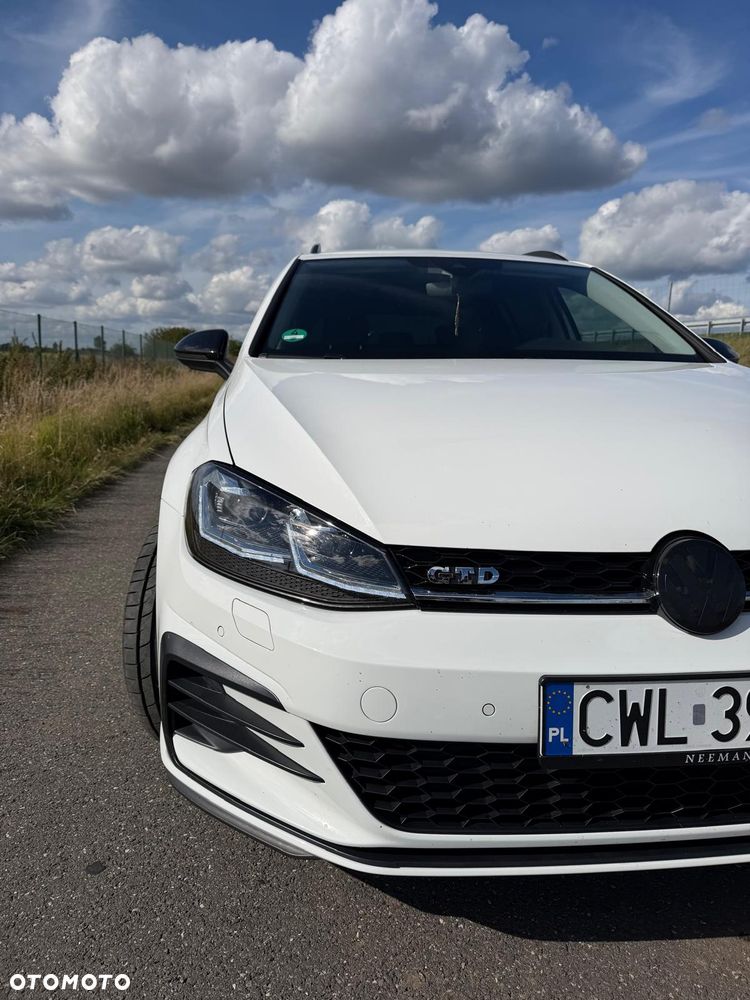 Volkswagen Golf 2.0 TDI SCR DSG IQ.DRIVE - 7