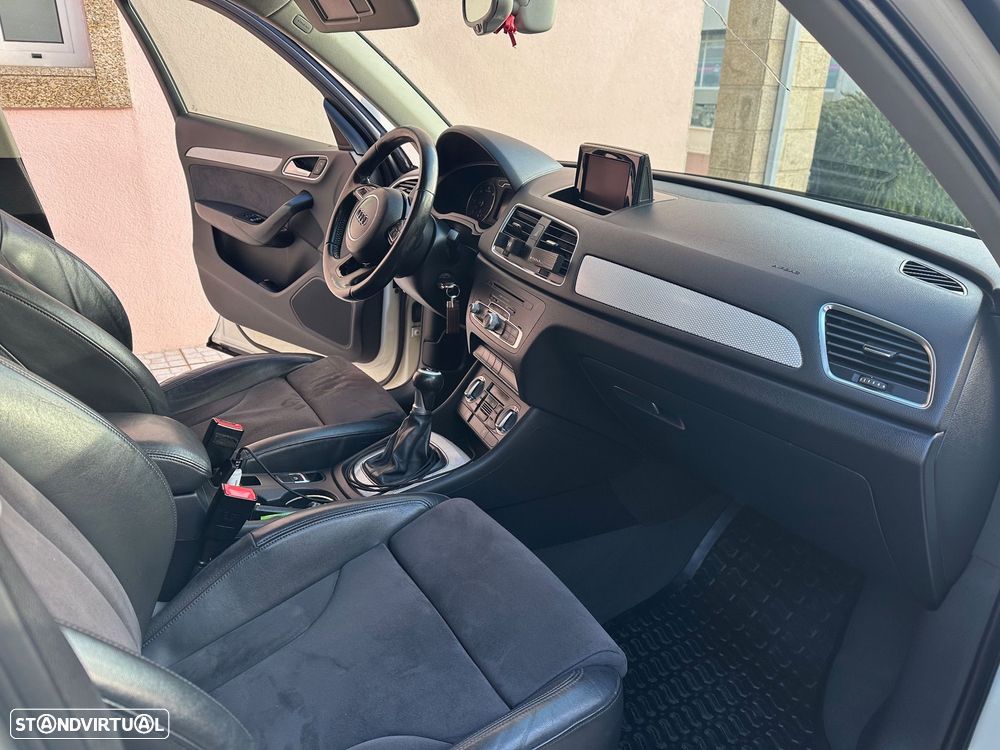 Audi Q3 2.0 TDI S-line - 12