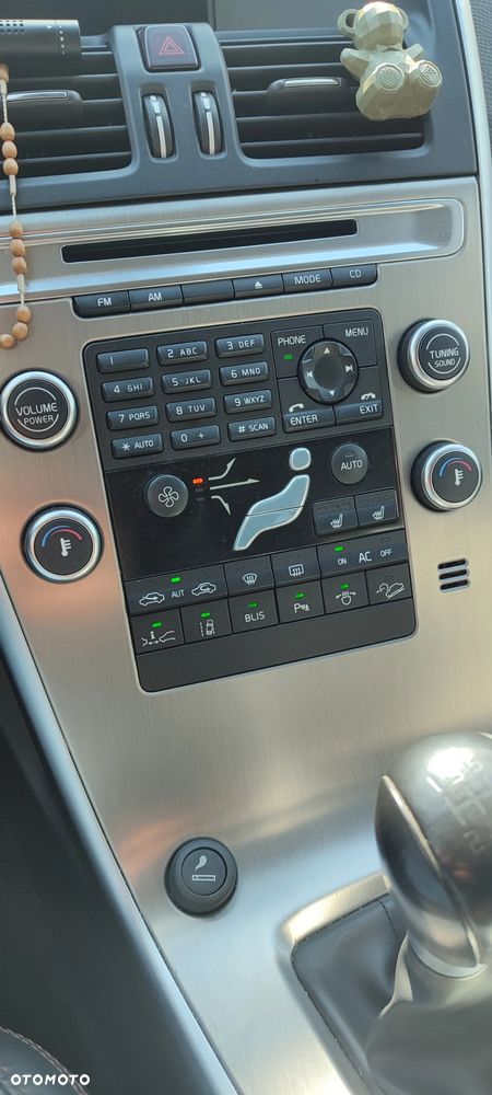 Volvo XC 60 D5 AWD - 8