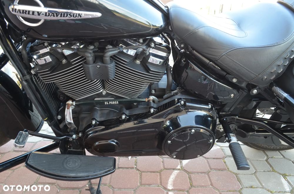 Harley-Davidson Softail Heritage Classic - 11