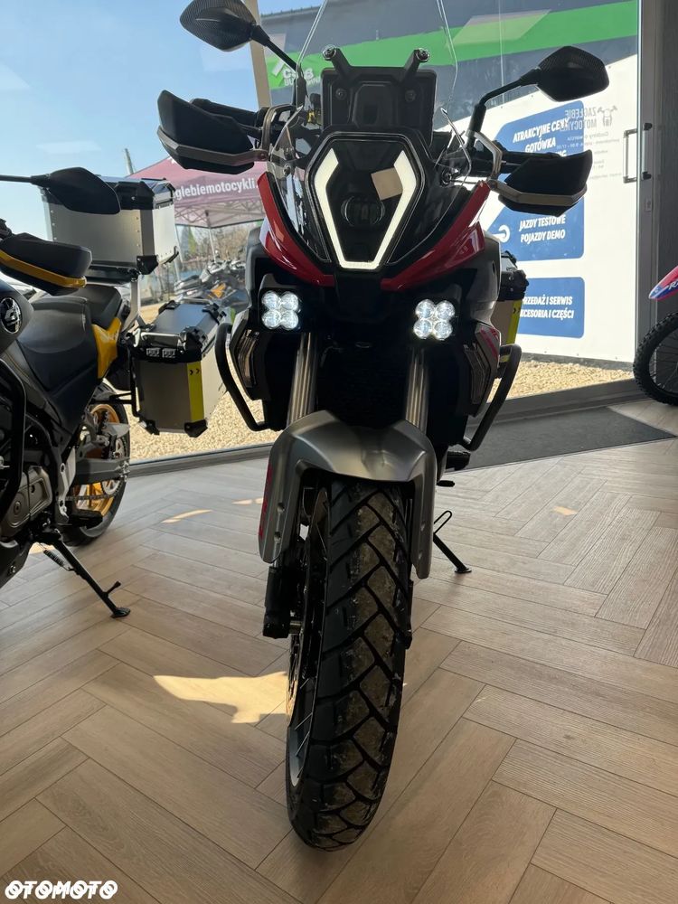 QJMOTOR SRT 600SX - 7