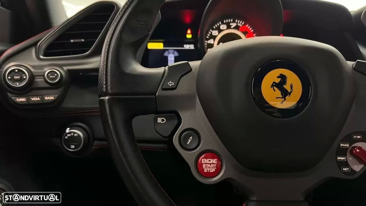 Ferrari 488 GTB - 12