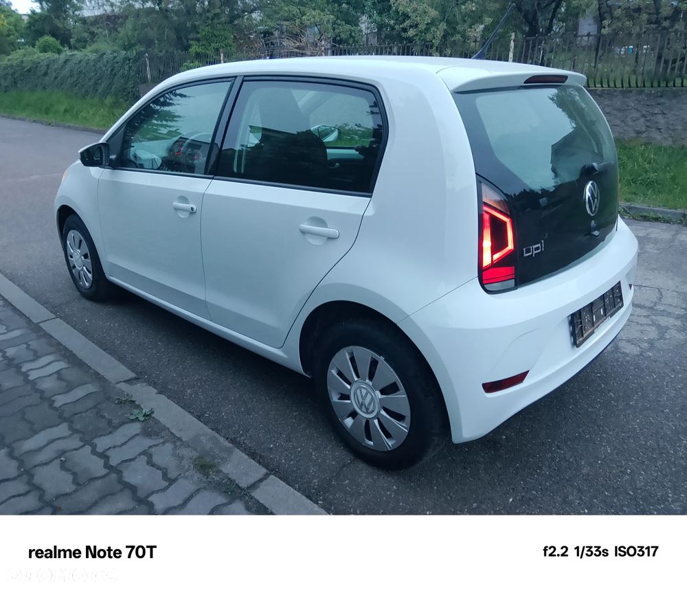 Volkswagen up! 1.0 Black Style - 7