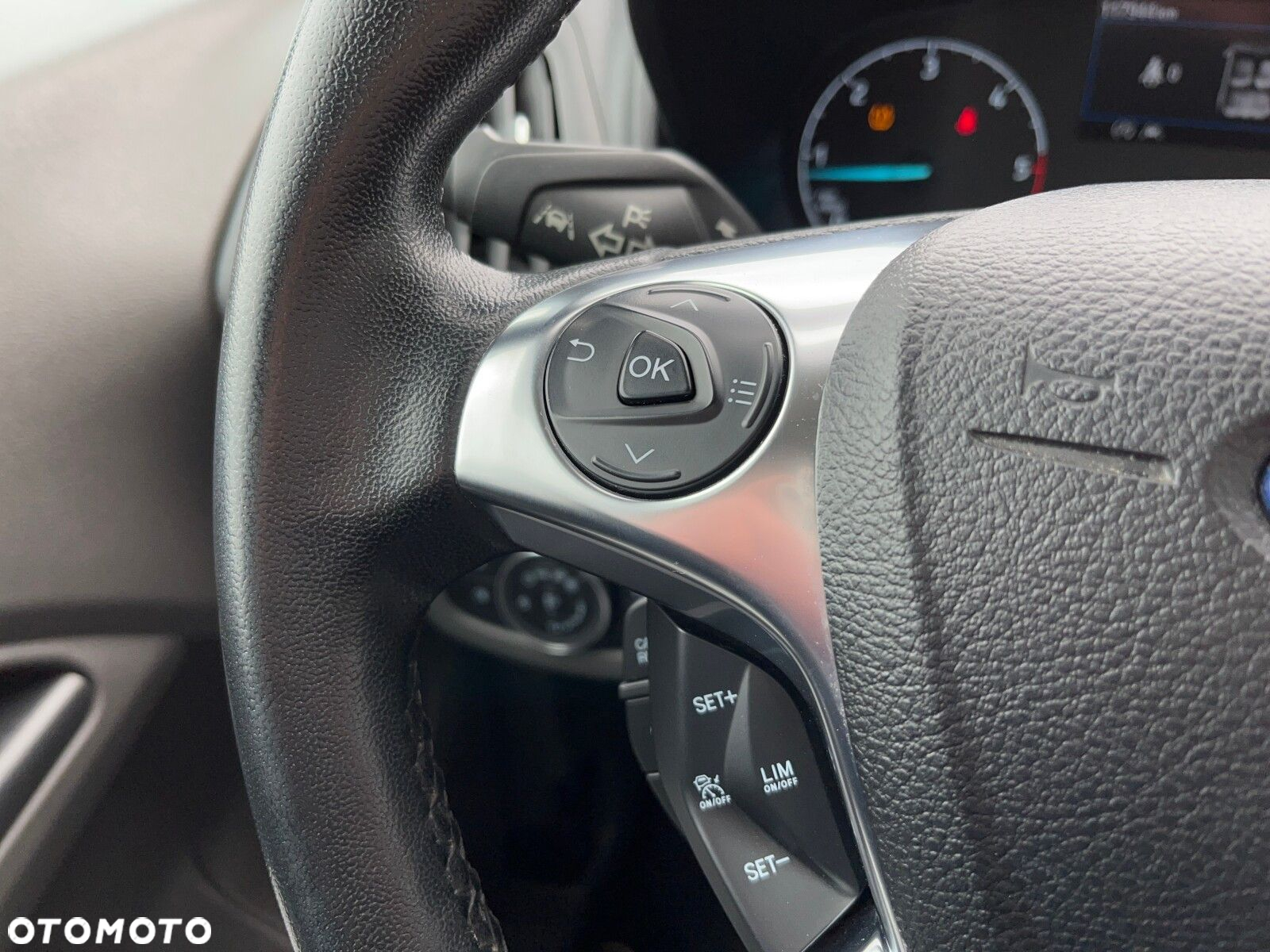 Ford Tourneo Connect - 23