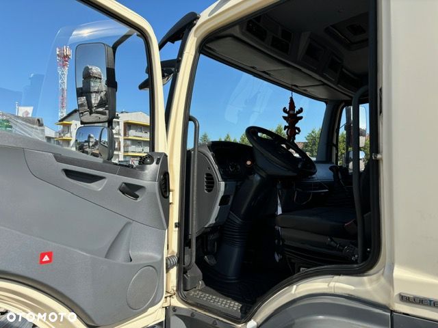 Mercedes-Benz Axor - 16