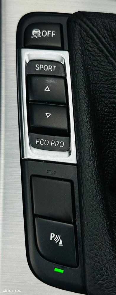 BMW X3 sDrive18d xLine - 28