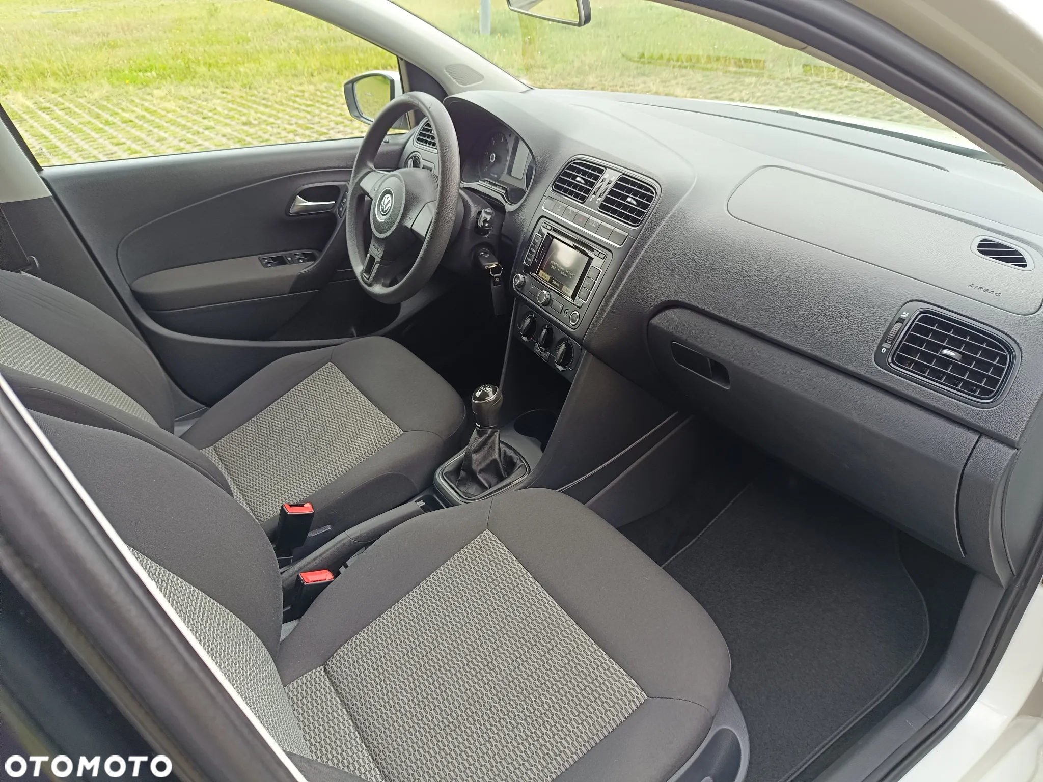 Volkswagen Polo - 16