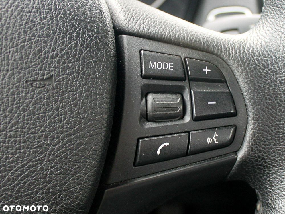 BMW Seria 1 - 21