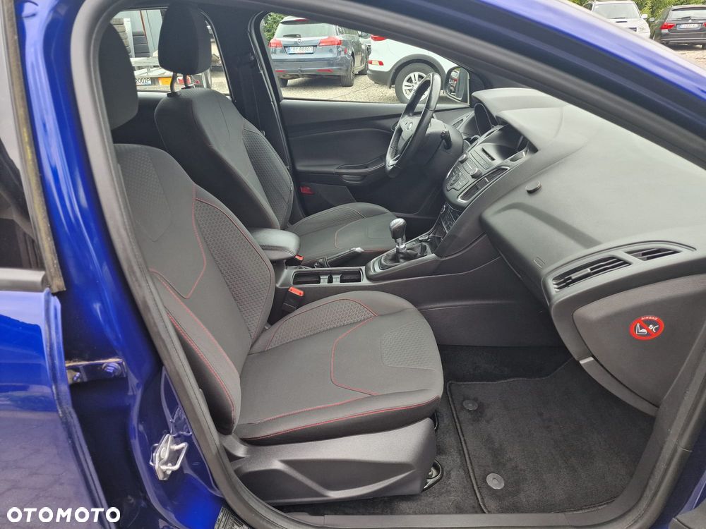Ford Focus 1.0 EcoBoost Start-Stopp-System ST-LINE STYLE - 15