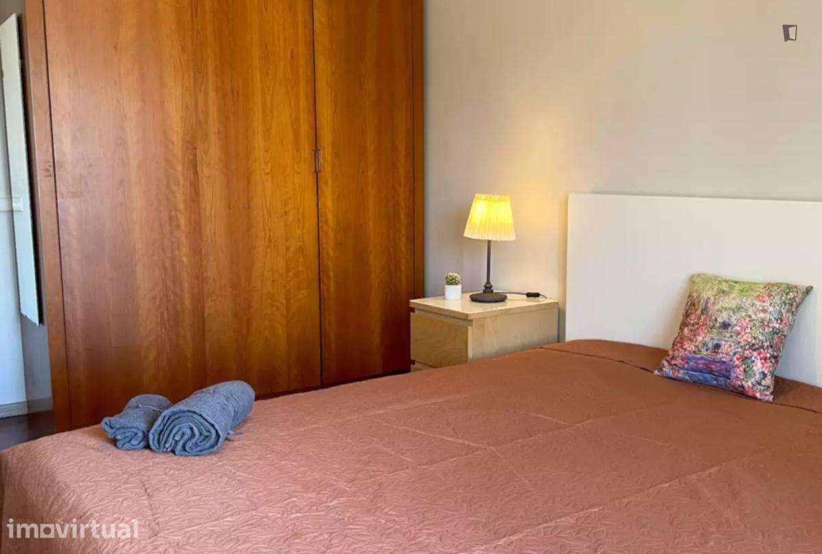 Quarto - localizado em Roma-Areeiro Lisbon - Grande imagem: 2/11