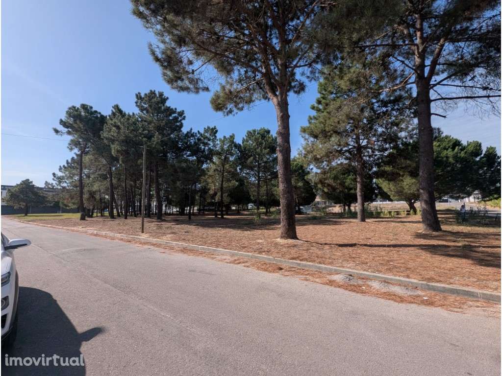 2 Moradias Geminadas T4 de Elegância Contemporânea em Redondos, Fer... - Grande imagem: 5/21