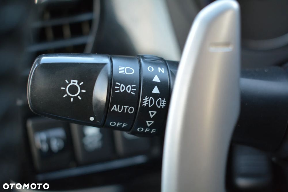 Mitsubishi Outlander - 37