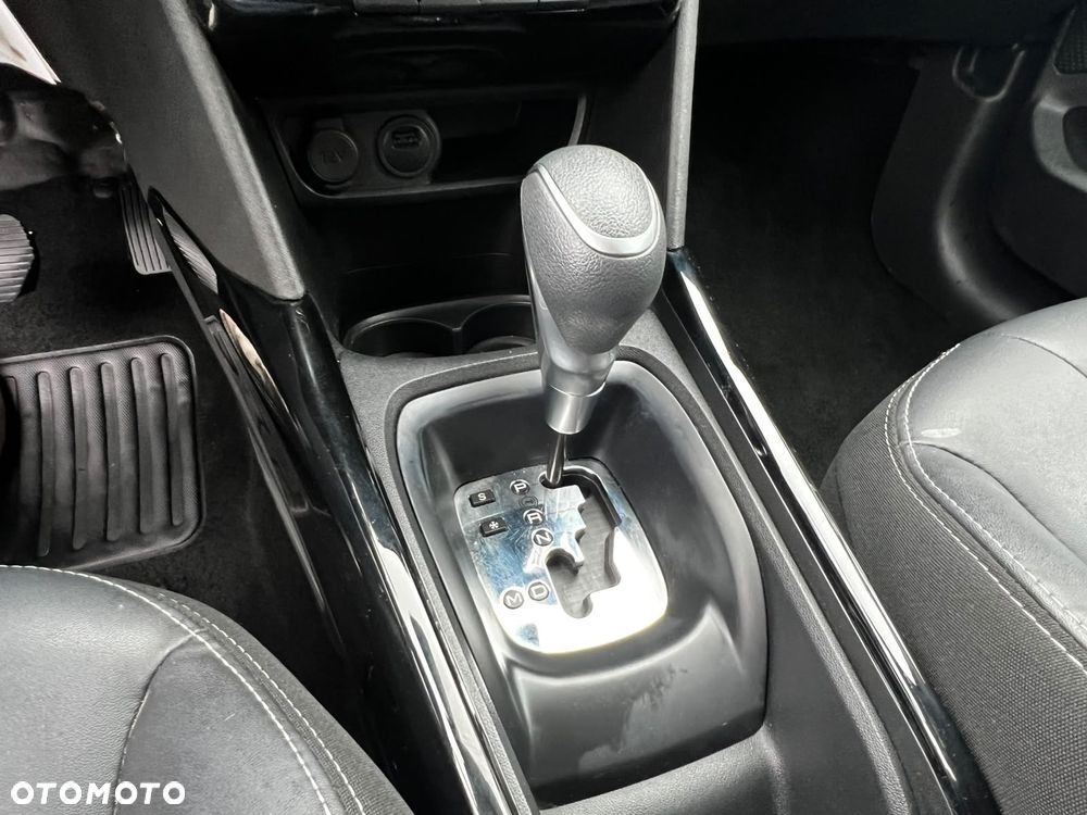 Peugeot 2008 - 8