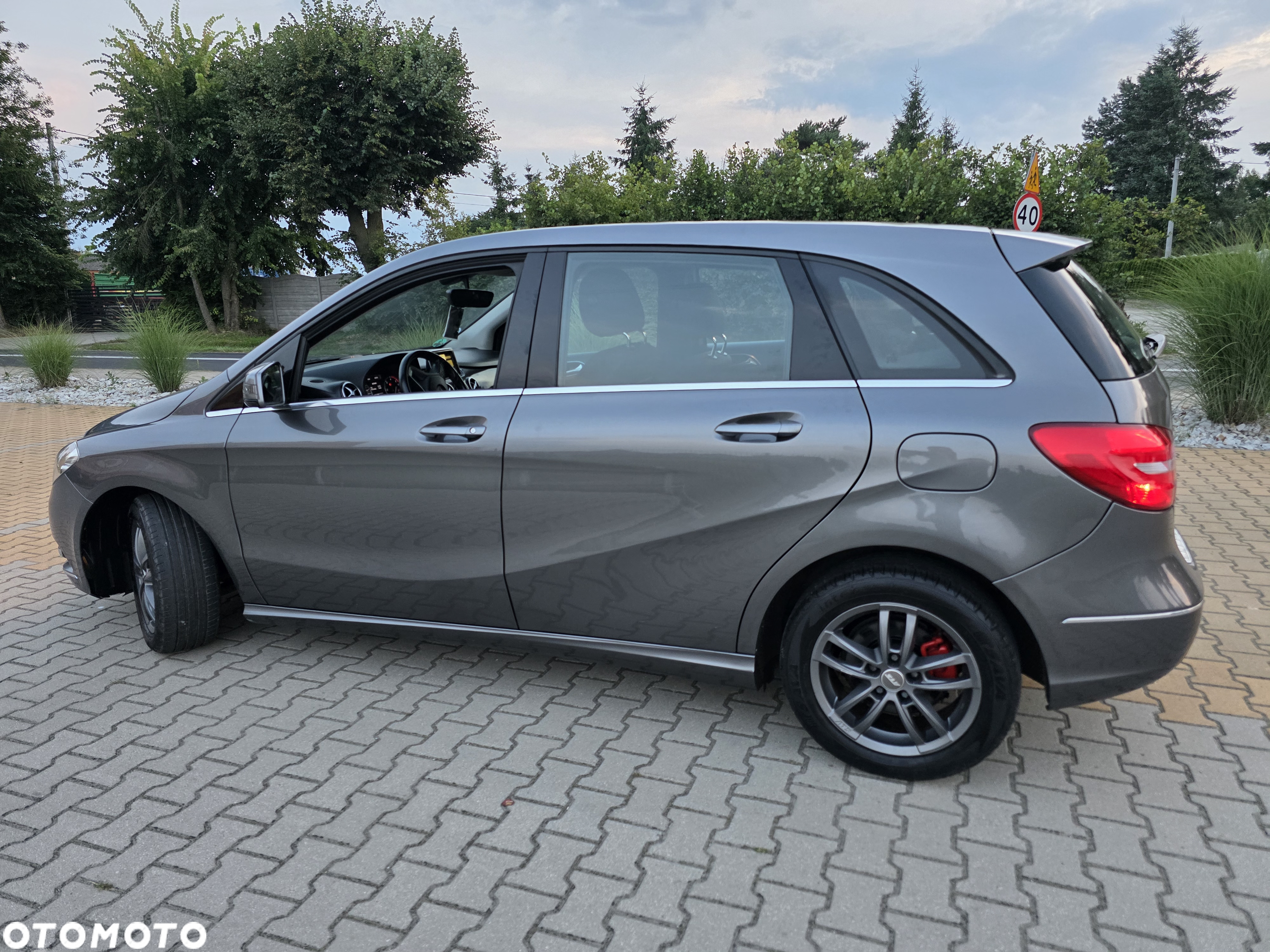 Mercedes-Benz Klasa B 200 CDI (BlueEFFICIENCY) - 11
