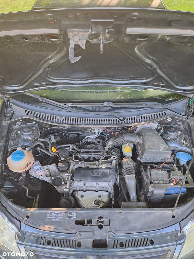 Volkswagen Polo - 8