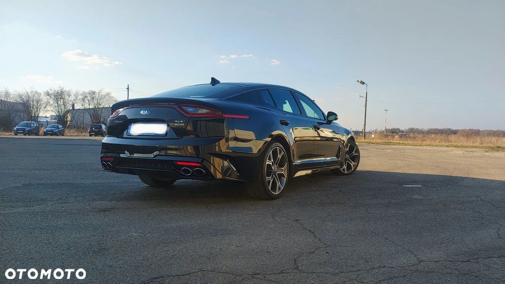 Kia Stinger 3.3 T-GDI AWD GT - 16