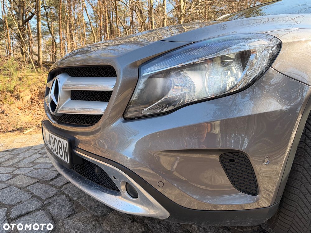 Mercedes-Benz GLA 250 4-Matic - 19